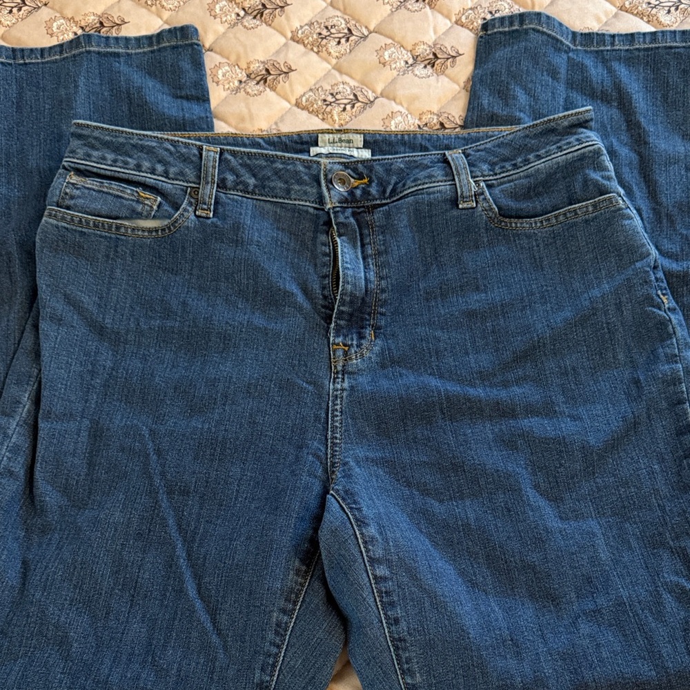 L.L. Bean Women's Straight Leg Jeans in Deep Blue